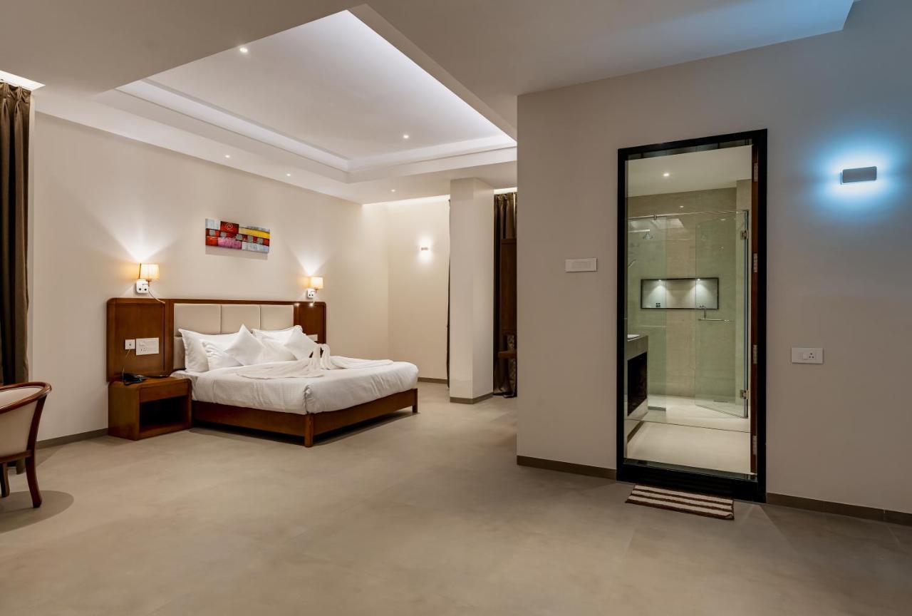Grand Regal Otel Chandoli Dış mekan fotoğraf