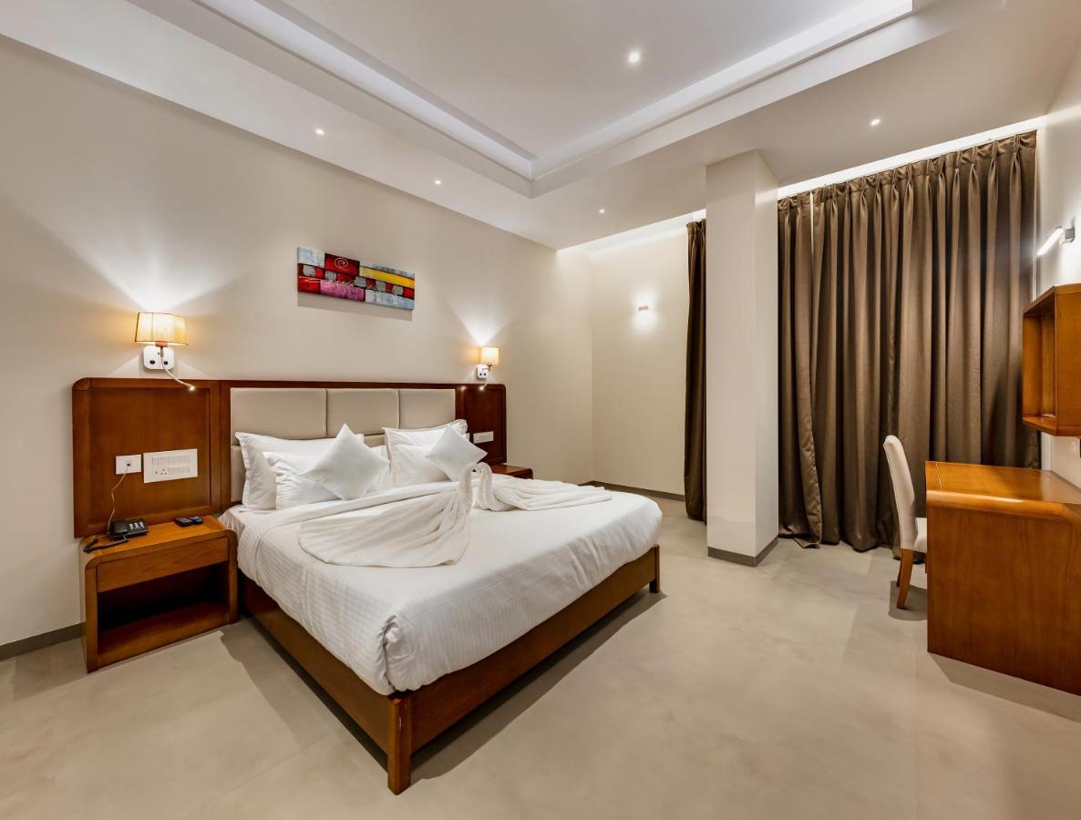 Grand Regal Otel Chandoli Dış mekan fotoğraf