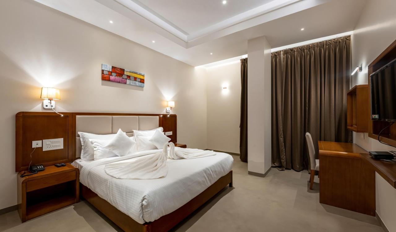 Grand Regal Otel Chandoli Dış mekan fotoğraf